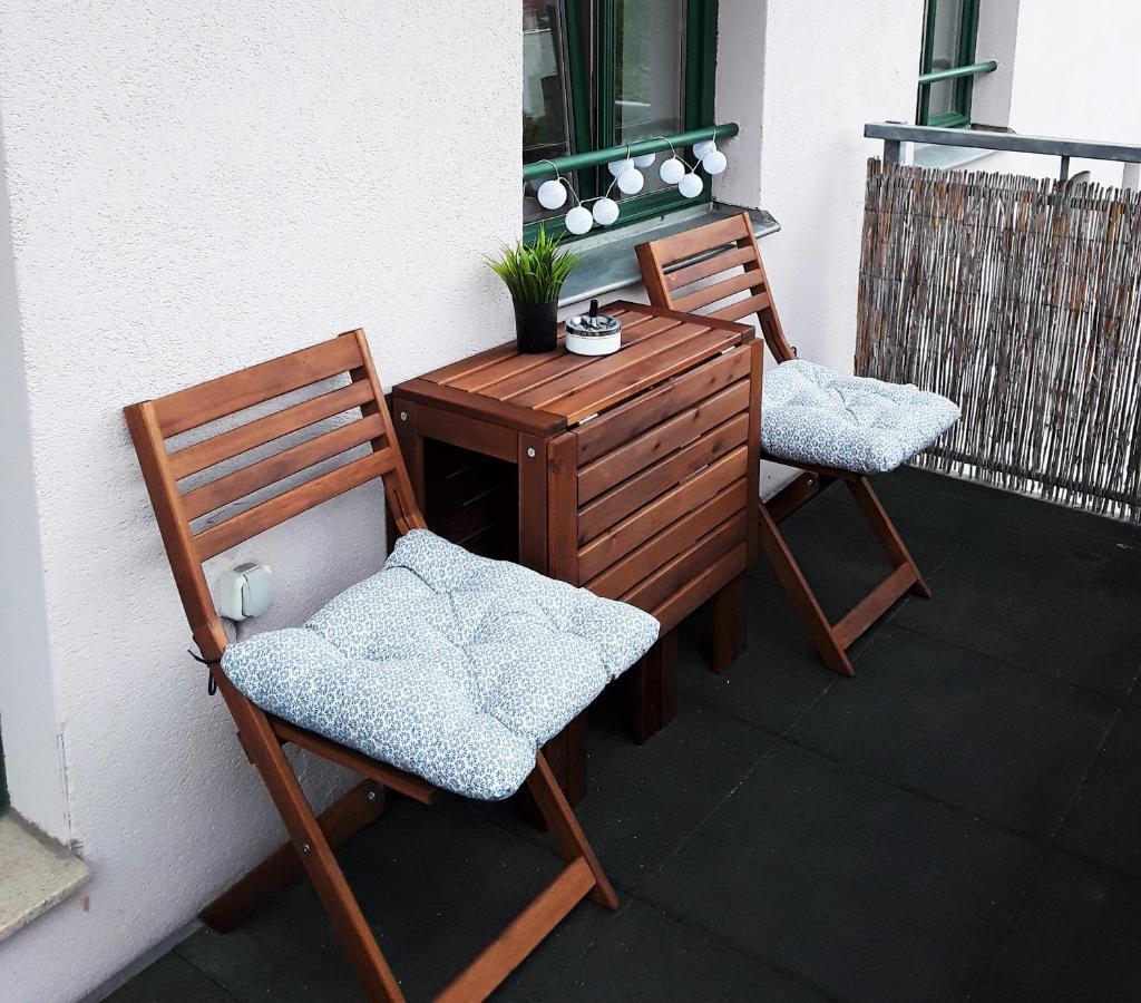 Schoene, Ruhige Zweiraumwohnung Im Angesagten Altlindenau Leipzig Exterior photo